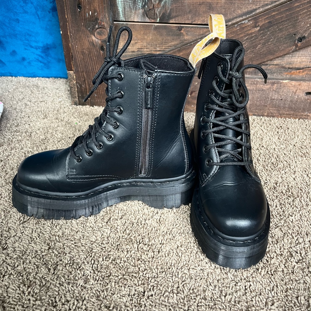 Vegan Jadon Ii Mono Platforms Dr. Marten’s Women Size 7